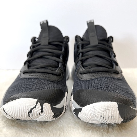 Under Armour basketball shoes, women’s 9, youth/men’s 7.5. Brand new in box. - Picture 3 of 7